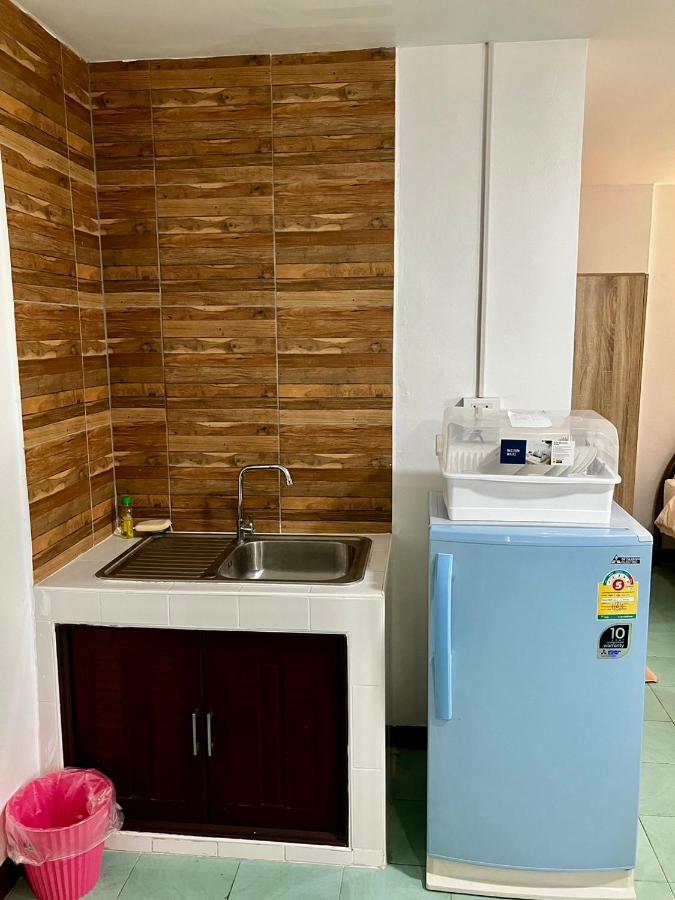 Pakdee House Hotell Udon Thani Exteriör bild