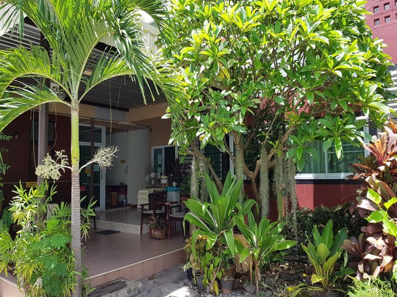 Pakdee House Hotell Udon Thani Exteriör bild