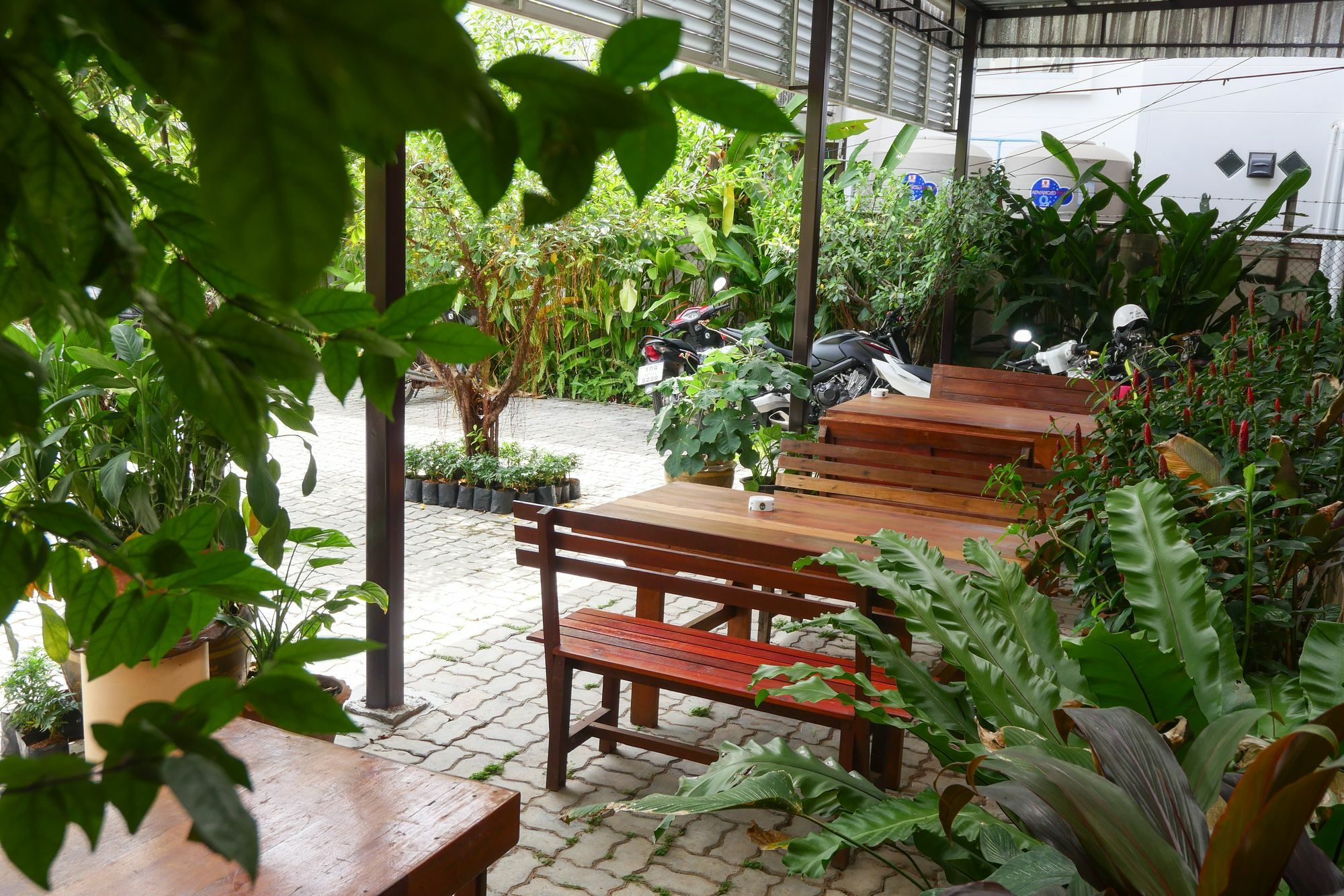Pakdee House Hotell Udon Thani Exteriör bild